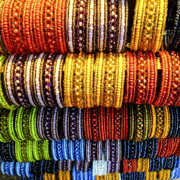 Comment se procurer un bracelet en pierre de lune pour femme ?