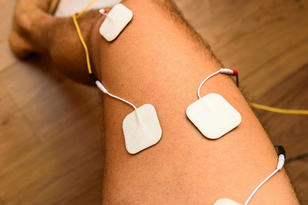 TENS et gestion de la douleur chronique au genou : ce que vous devez savoir